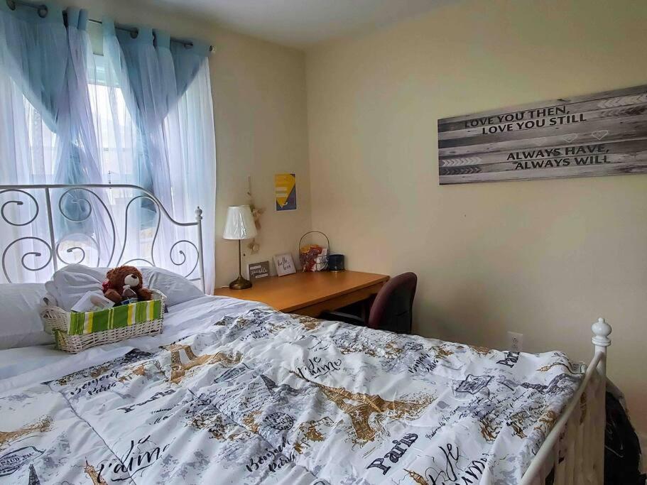 5 Star Room/Close To Town Center And Everything/5 Min Walk Metro Роквилл Экстерьер фото
